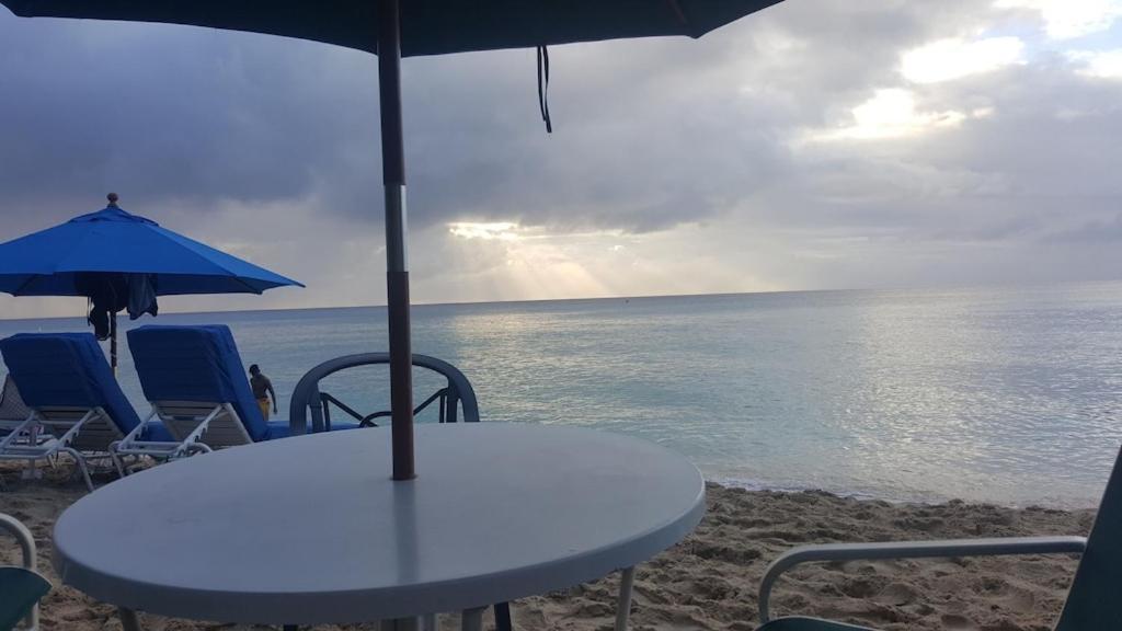 Villa Donamae 2 Story Barbados House Bridgetown Exterior foto